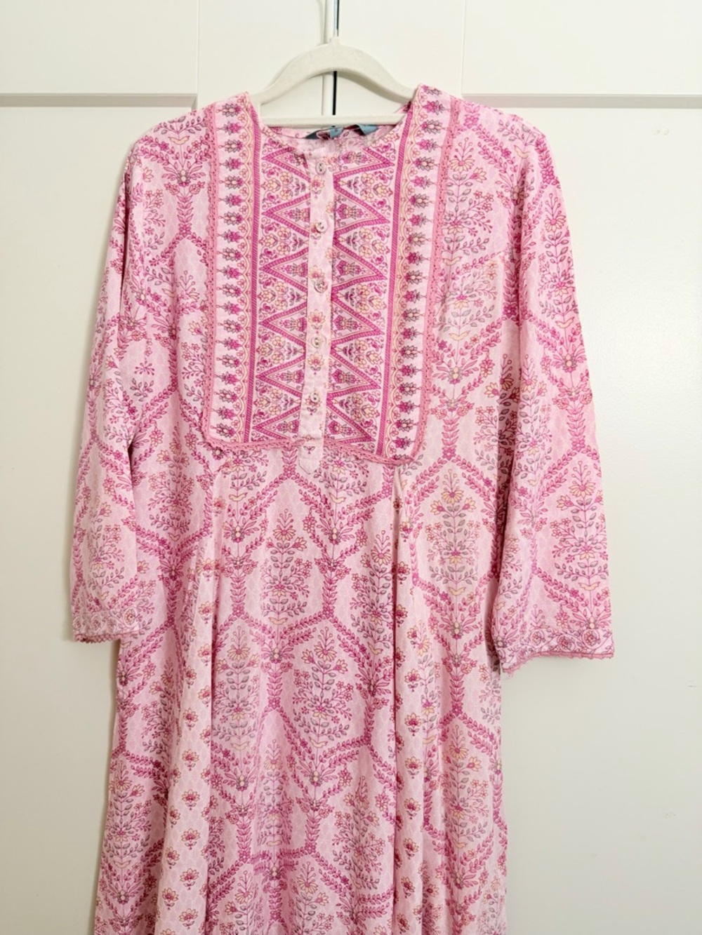 Aarke Ritu Kumar Pink Printed High-Low Kurta with Matching Pants - Picture 3 of 9
